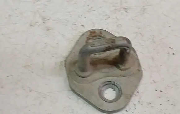 Mazda Premacy Front door lock loop/hook striker 6125