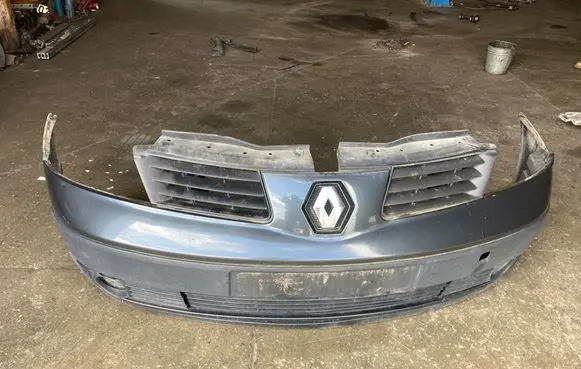 Renault Espace - Grand espace IV Front bumper