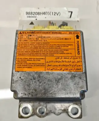 Nissan X-Trail T30 Airbag control unit/module 988208H405 040402