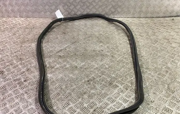 Mercedes-Benz E W238 Trunk rubber seal (body) 