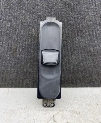 Mercedes-Benz Vito Viano W639 Electric window control switch A6395451413 Q8ZGS002