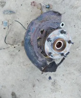 Toyota Verso Front wheel hub spindle knuckle