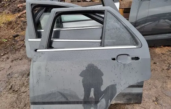 Cadillac SRX Rear door NOCODE