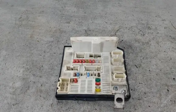 Renault Megane II Central body control module 8200481866H