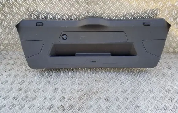 Audi A1 Tailgate/boot lid cover trim 82A867979 82A867658 82A867657
