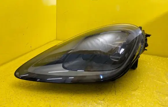 Porsche Cayenne (9Y0 9Y3) Headlight/headlamp 3509