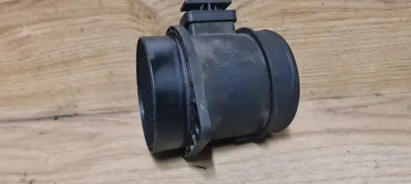 Volvo XC90 Mass air flow meter 30677999