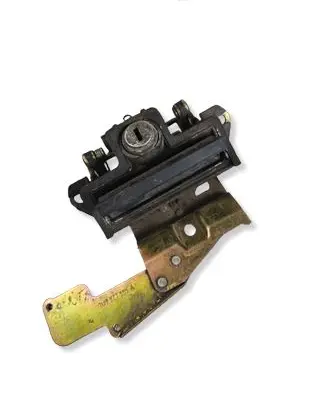Skoda Octavia Mk1 (1U) Tailgate/trunk/boot lock/catch/latch 1U9827565A