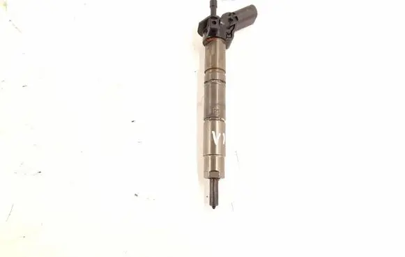 Mercedes-Benz GLK (X204) Fuel injector 6420701387 6420701987