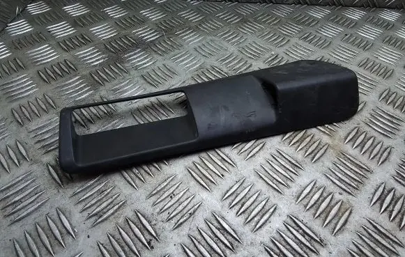 Volkswagen Transporter - Caravelle T5 Sliding door cover cap 7H0843188