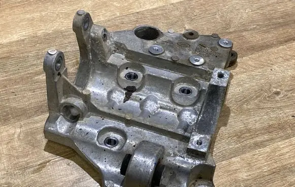 Land Rover Range Rover Velar Driveshaft support bearing bracket K8D24H473AC ALS19CU3