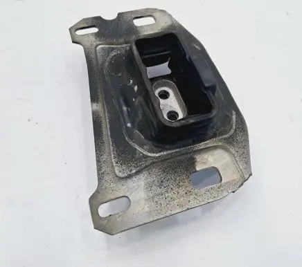 Peugeot 3008 II Engine mount bracket 9813699680