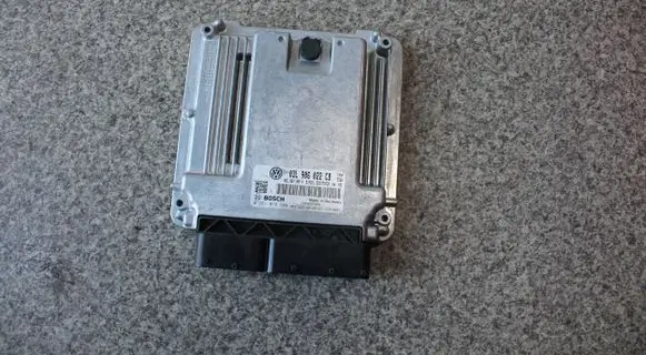 Volkswagen Transporter - Caravelle T5 Engine control unit/module 03L906022CB 0281016384
