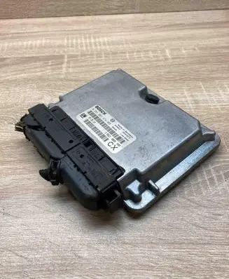 Opel Vectra B Engine control unit/module ECU 09136119 0281001874