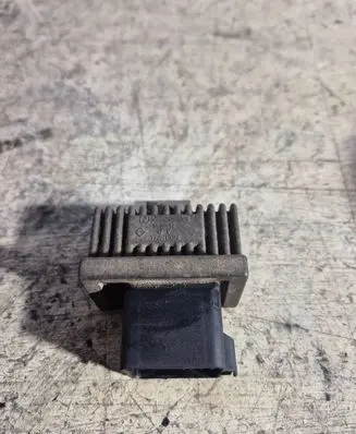 Renault Megane II Glow plug pre-heat relay 7700115078 BHD712
