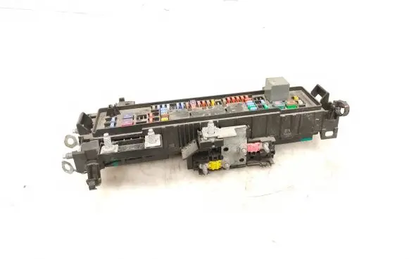Tesla Model S Fuse module 103440500E