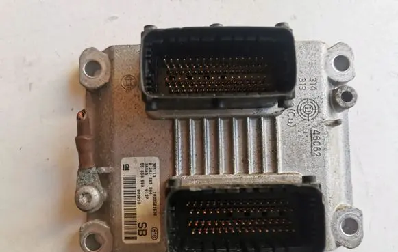 Nissan Cube Z10 Engine control unit/module ECU 0261207964-