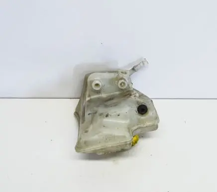 Brake fluid reservoir