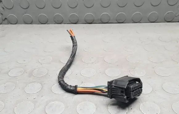 BMW 5 E60 E61 Headlight/headlamp wiring loom/harness 1452335