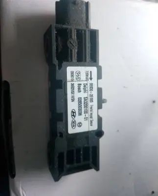 Hyundai Tucson JM Airbag deployment crash/impact sensor 959302E000 0285003036 SA320010001