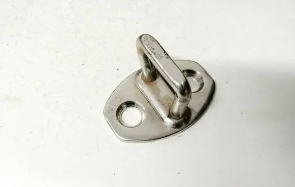 Lexus IS 200-300 Front door lock loop/hook striker 3c08370033b
