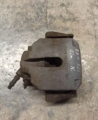 BMW 5 E39 Front brake caliper