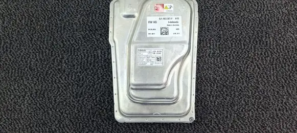 Porsche Taycan 9J1 Auxiliary heating control unit/module 9J1963507F 122R000550