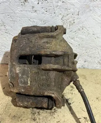 Citroen Xsara Picasso Front brake caliper