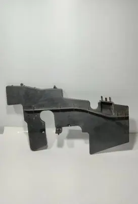 Toyota Avensis T270 Intercooler air guide/duct channel 5329305090 53293 05090