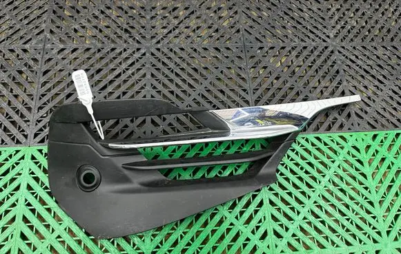 BMW 2 F45 Front grill 7460164