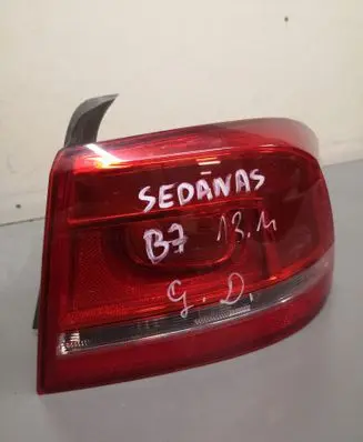Volkswagen PASSAT B7 Rear/tail lights 3AE945096F