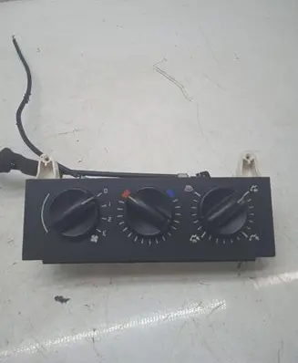 Renault 19 Climate control unit A36251169