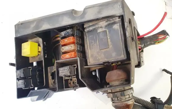 Citroen Xsara Fuse box set 9624272480
