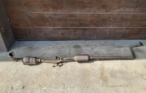 Toyota Yaris Middle muffler/silencer 