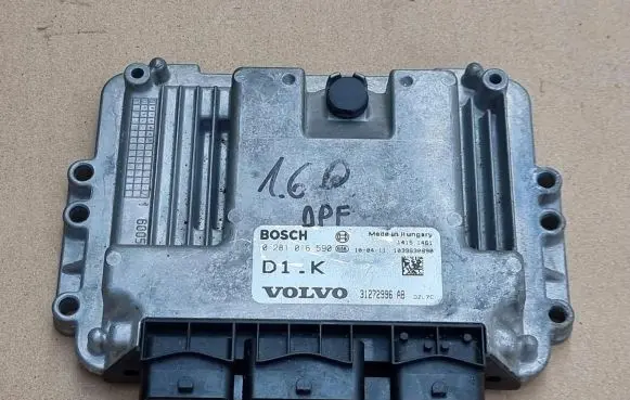 Volvo C30 Engine control unit/module 31272996 0281016590