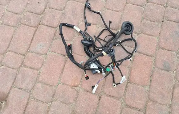 Opel Insignia B EUR ISO radio connector 39133647