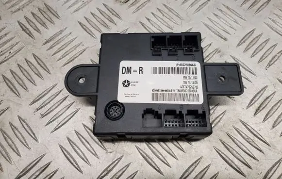 Chrysler Pacifica Door control unit/module 68225096AG P68225096AG