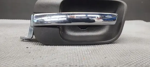 Chrysler 300C Front door exterior handle 1070391AB