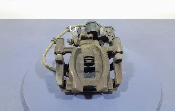 BMW 2 F45 Rear brake caliper 6885537