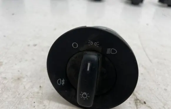Skoda Superb B6 (3T) Light switch 1Z0941431F