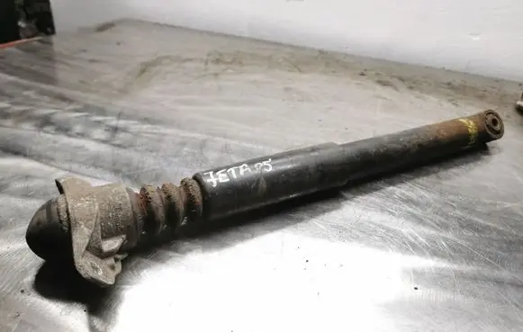 Volkswagen Jetta V Rear shock absorber/damper