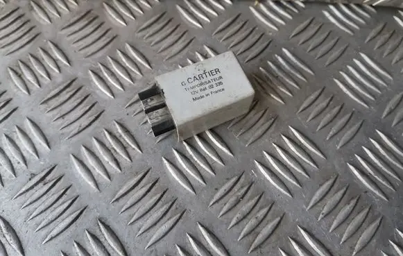Renault Laguna I Other relay 02335