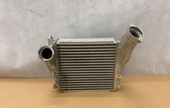 Porsche Cayenne (92A) Intercooler radiator P0RLUBAL 7L5145804C
