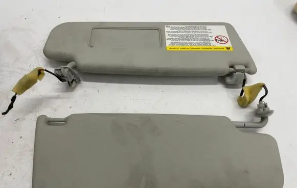 Volkswagen Jetta VI Sun visor