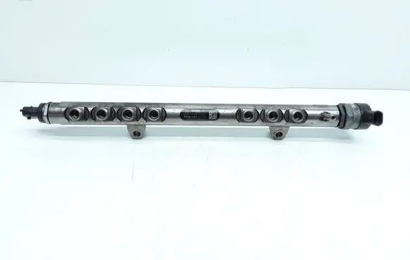Volvo V60 Fuel main line pipe 30777759 0445215025 31216313
