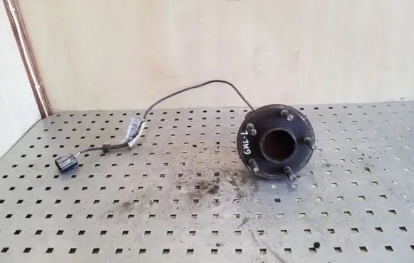 Volvo V50 Rear wheel hub