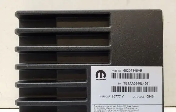 Chrysler Pacifica Sound amplifier 68207345AE
