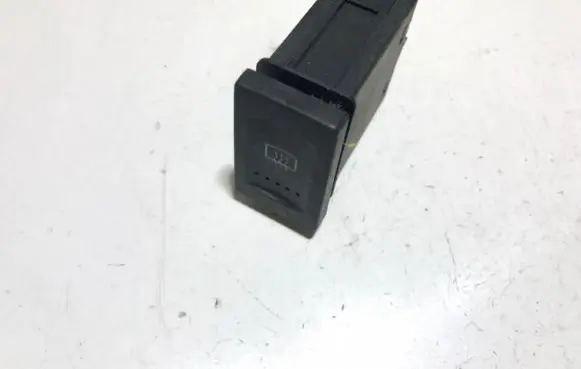 Volkswagen PASSAT B5 Windscreen/window heater switch 3b0959621c