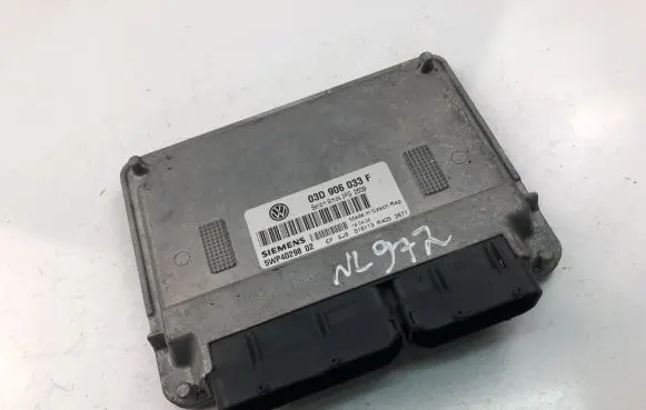 Volkswagen Polo Engine control unit/module ECU 03E906033F