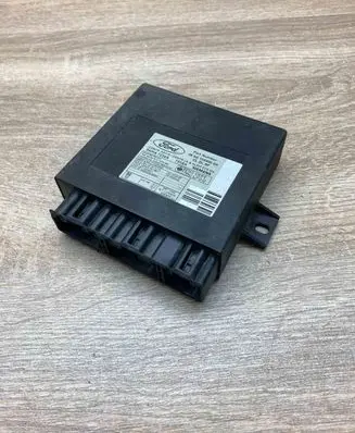 Ford Focus Comfort/convenience module 98AG15K600EA 5WK47220A